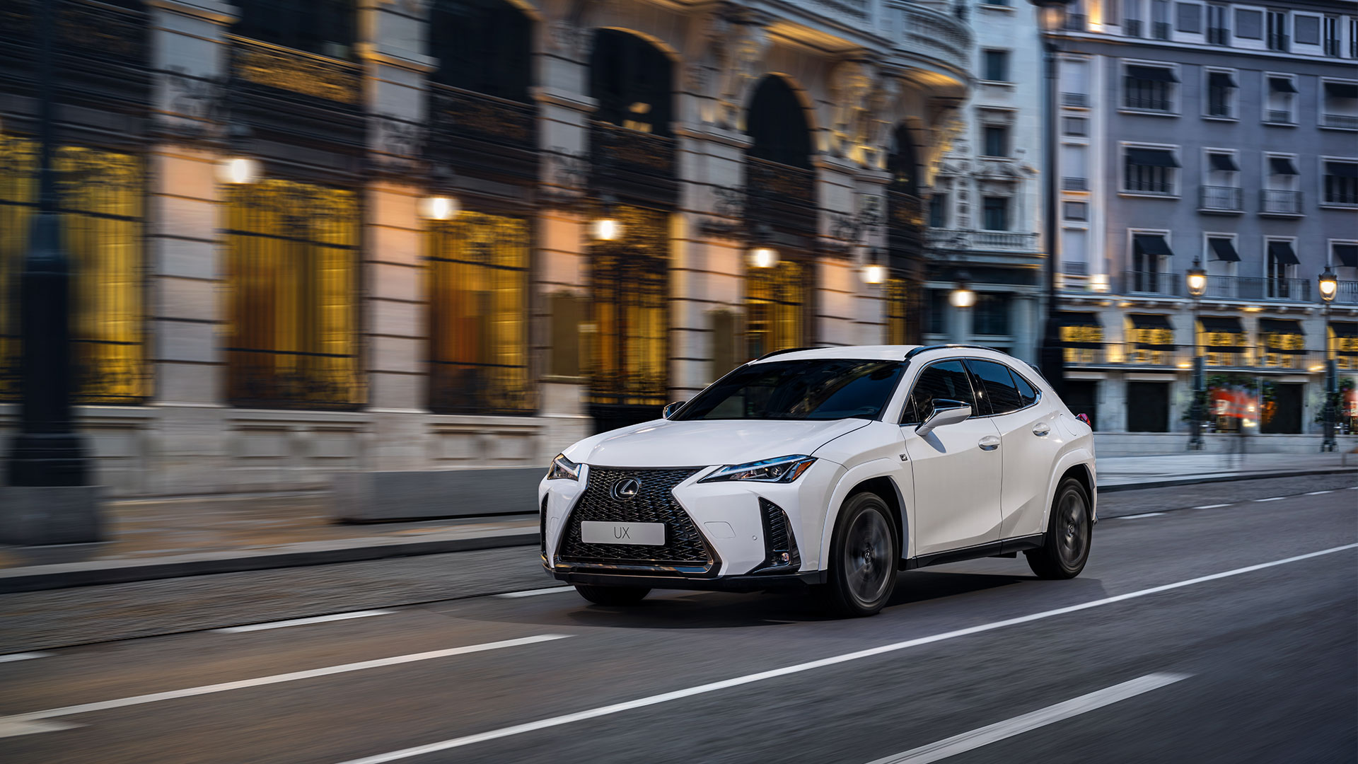 Lexus ux deals 250h fuel type