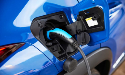 charging UX 300e plug